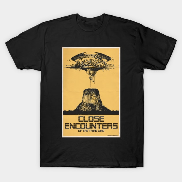 Close Encounters of the Third Kind Movie Poster T-Shirt by trevorduntposterdesign